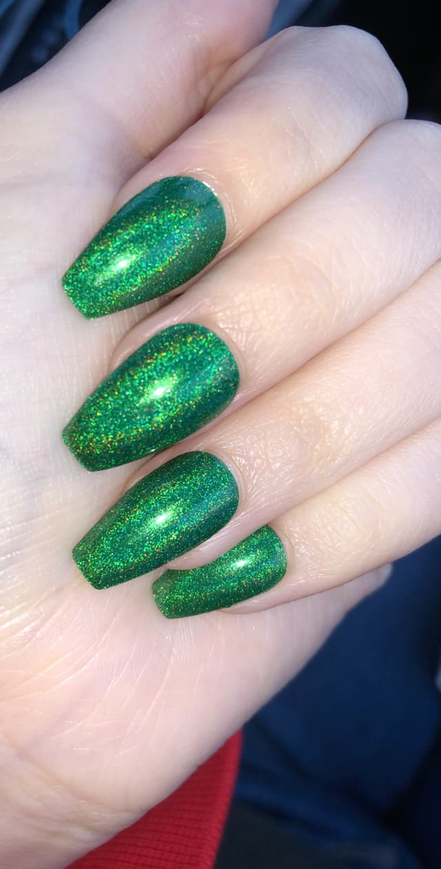Green Press-On Nails