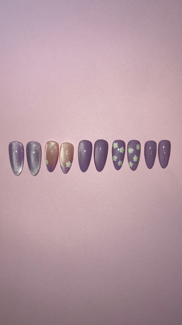 Light Purple Press-On Nails